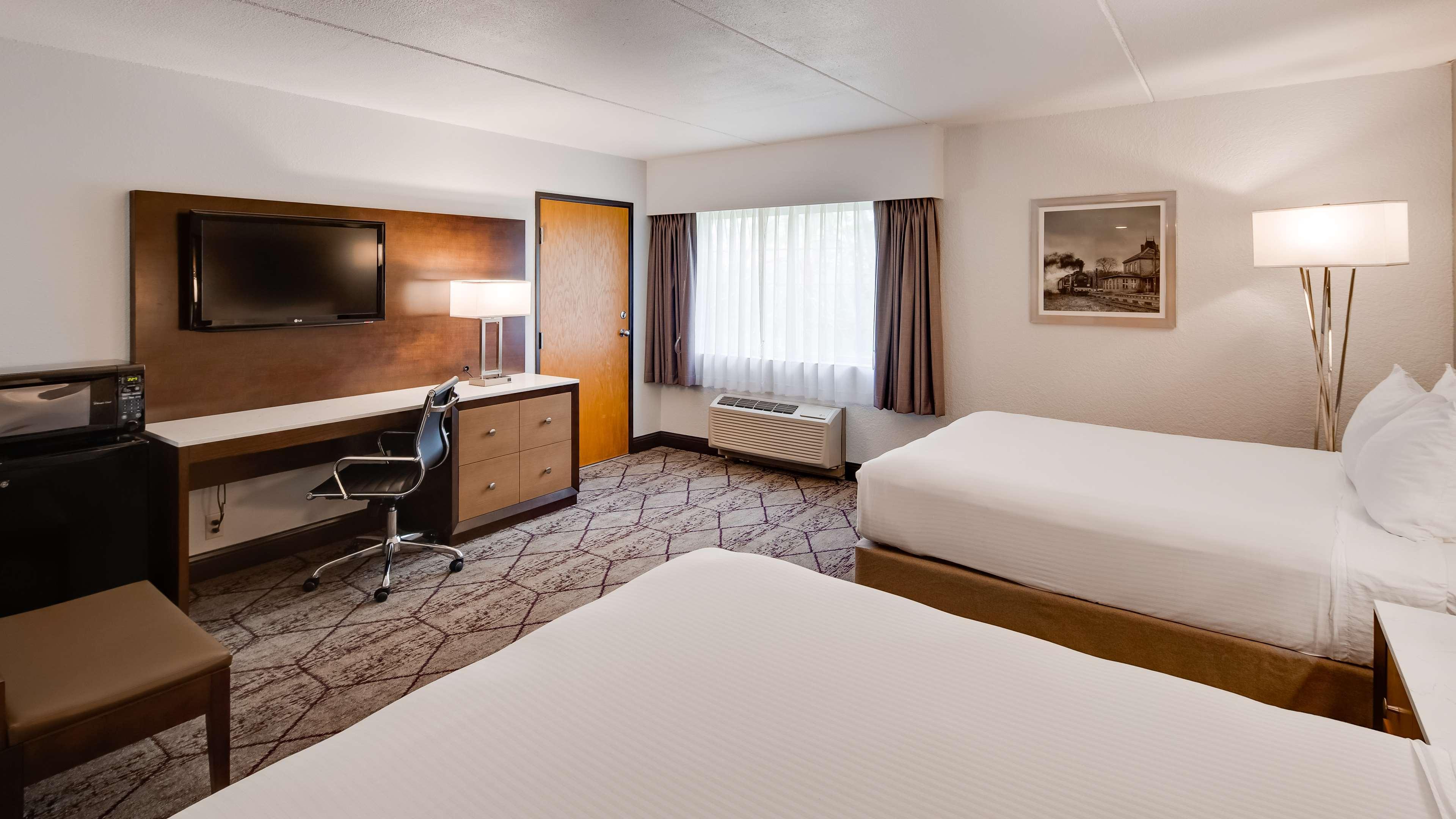 Best Western Plus Longbranch Hotel & Convention Center Cedar Rapids Dış mekan fotoğraf
