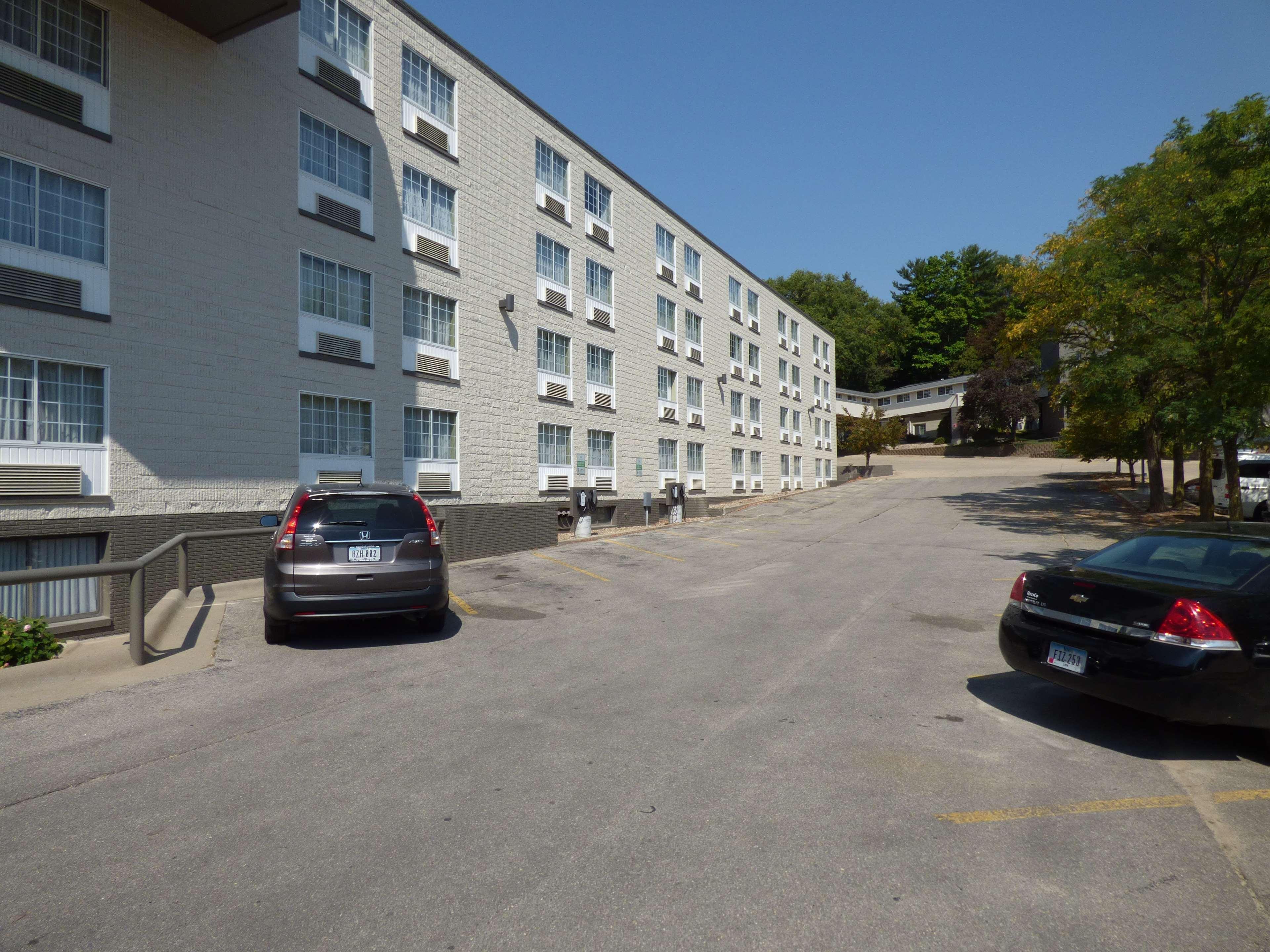 Best Western Plus Longbranch Hotel & Convention Center Cedar Rapids Dış mekan fotoğraf