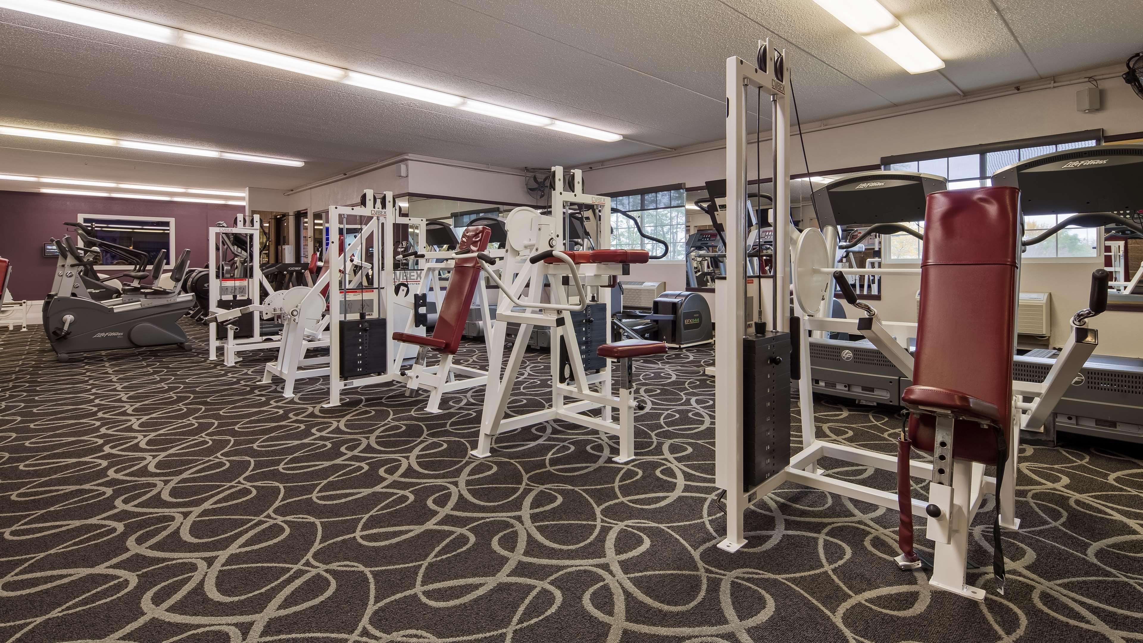 Best Western Plus Longbranch Hotel & Convention Center Cedar Rapids Dış mekan fotoğraf