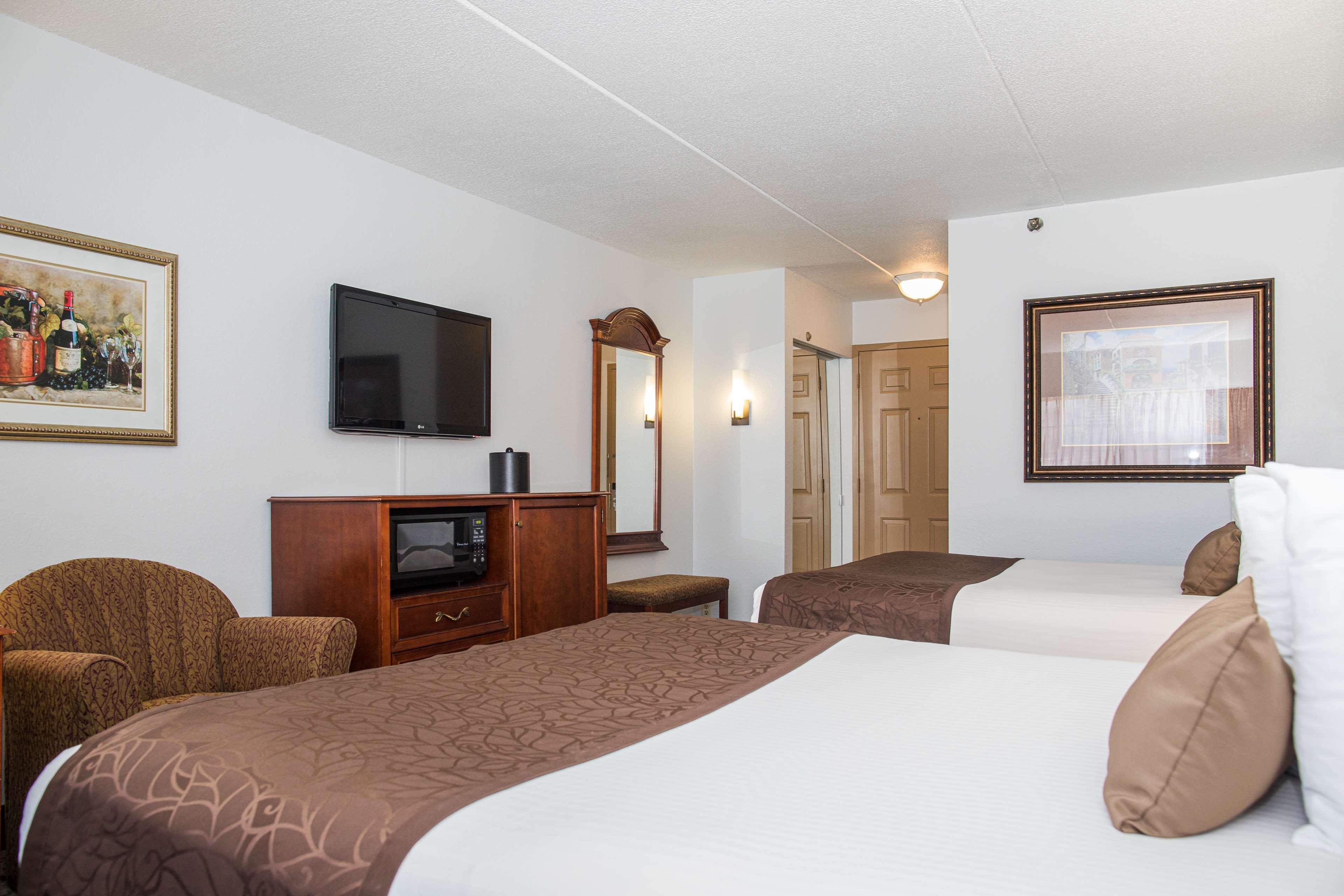 Best Western Plus Longbranch Hotel & Convention Center Cedar Rapids Dış mekan fotoğraf